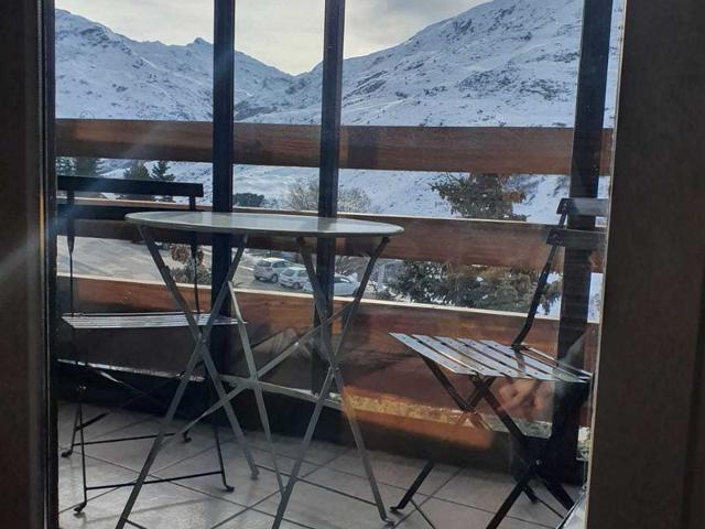 Renovated 2-Room Apartment in Central Location at the Foot of the Slopes FR-1-574-5 - Les Menuires Croisette