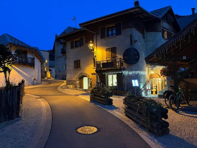 Apartements MAISON DE PAYS BEZ - Serre Chevalier 1400 - Villeneuve