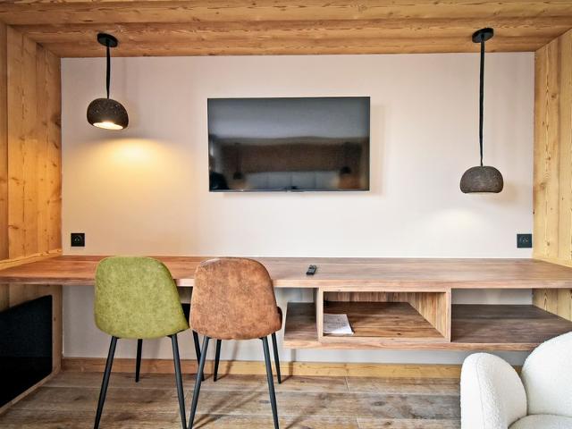 Family chalet for 12 with jacuzzi and ski-in/ski-out FR-1-613B-40 - Les Menuires Bruyères
