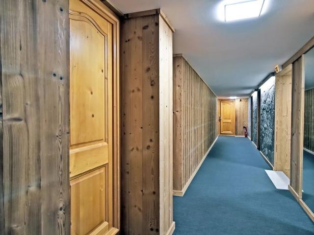 Family chalet for 12 with jacuzzi and ski-in/ski-out FR-1-613B-40 - Les Menuires Bruyères