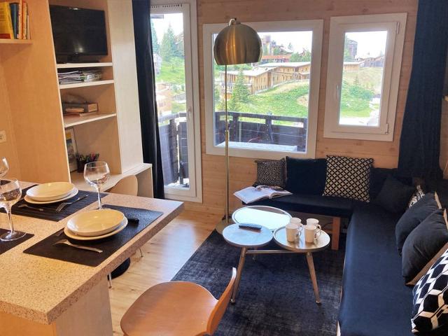 Central Apartment - 2 Bedrooms, 4/5 People, Ski-In/Ski-Out, Balconies, Fully Equipped Kitchen FR-1-634-88 - Avoriaz