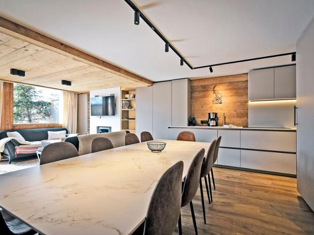 Renovated family chalet with jacuzzi, ski-in, ski room FR-1-613B-42 - Les Menuires Bruyères
