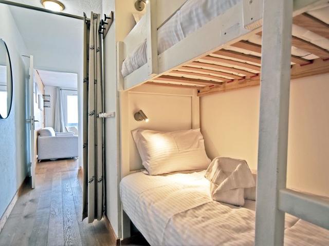 Family-Friendly Apartment, Close to Morel Chairlift, Free Shuttle, Balcony & WiFi FR-1-613-96 - Méribel Altiport 1700