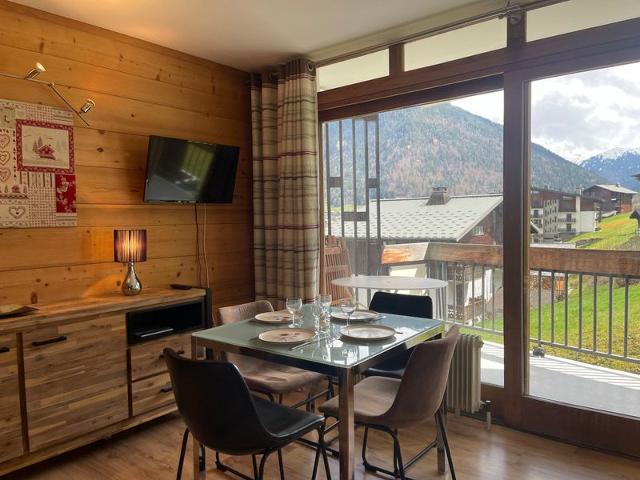 Ski-in/studio, sunny with balcony and Wi-Fi in Morzine FR-1-679-5 - Morzine