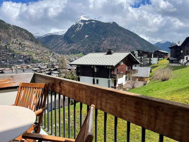 Ski-in/studio, sunny with balcony and Wi-Fi in Morzine FR-1-679-5 - Morzine