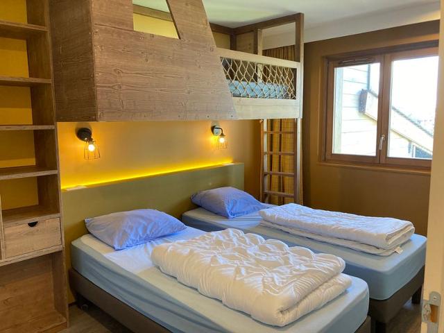 Spacious 2-Bed Ski-In/Ski-Out Apartment with Modern Amenities in Vibrant Morzine Location FR-1-634-92 - Avoriaz