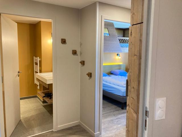 Spacious 2-Bed Ski-In/Ski-Out Apartment with Modern Amenities in Vibrant Morzine Location FR-1-634-92 - Avoriaz