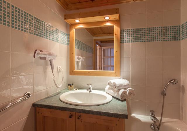 travelski home premium - Les Chalets de l’Adonis 4* - Les Menuires Bruyères
