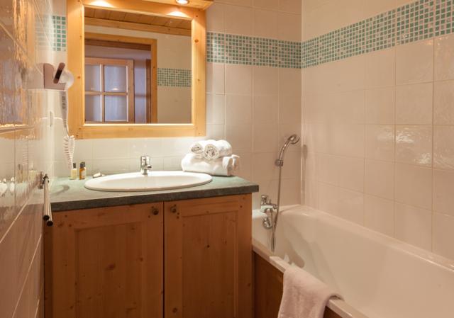 travelski home premium - Les Chalets de l’Adonis 4* - Les Menuires Bruyères