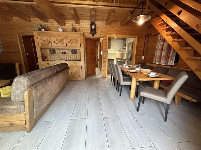 Chalet Le Grillon MRB000-GRIH - Méribel Centre 1600