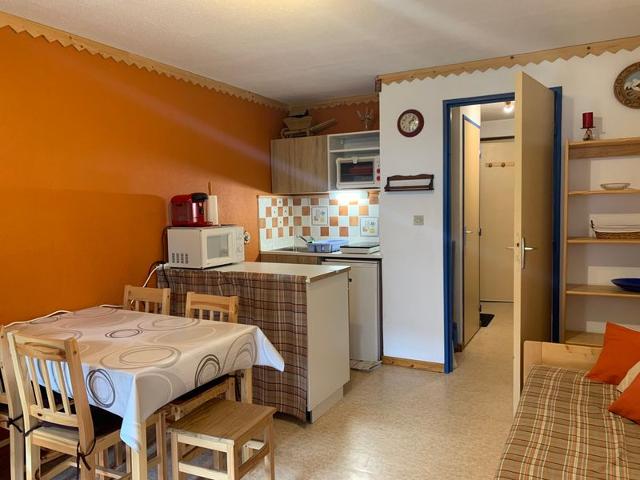 Studio cabin near shuttle, south-facing balcony FR-1-679-6 - Morzine