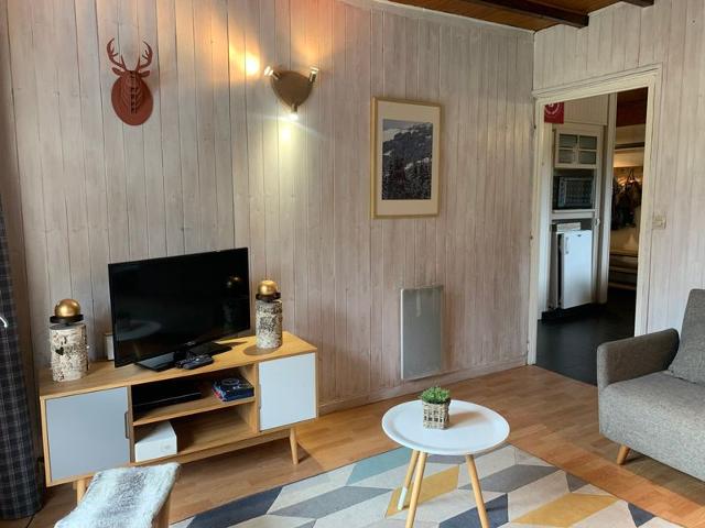 Cozy apartment near slopes with balcony and parking - Sleeps 6 FR-1-679-7 - Morzine
