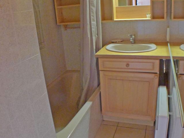 Cozy apartment in Morillon for 6, balcony, dishwasher, washing machine FR-1-629-132 - Morillon Village