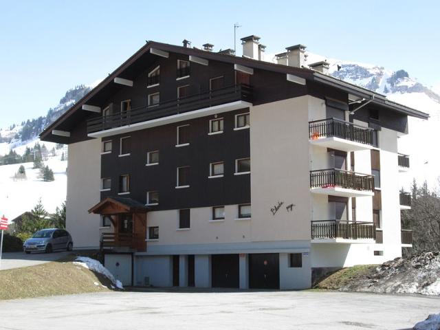 Charming 1-Bed Apartment Near Chinaillon Center, 400m from Ski Slopes, Pets Welcome FR-1-467-69 - Le Grand Bornand