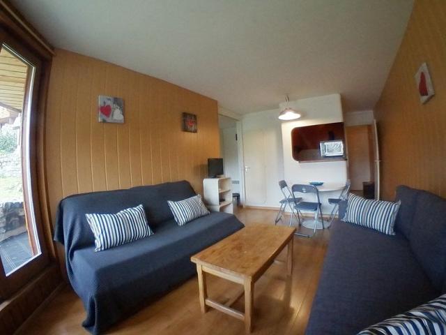 4-person Apt, ski-in/ski-out, WiFi, balcony, near Village des Enfants FR-1-759-7 - Avoriaz