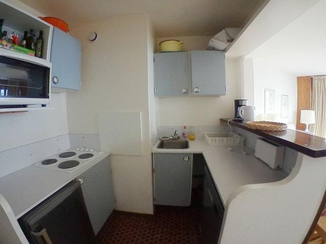 Spacious apartment for 6 in old Avoriaz, fireplace and ski locker FR-1-759-11 - Avoriaz