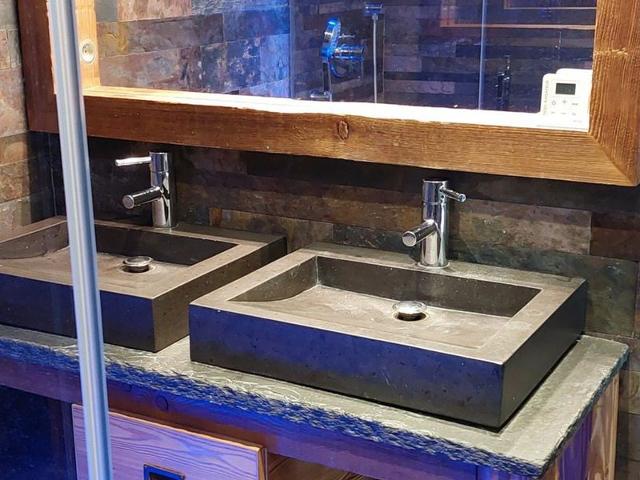 Charming Renovated Studio for 4 with Ski-In/Ski-Out Access in Morzine FR-1-759-42 - Avoriaz