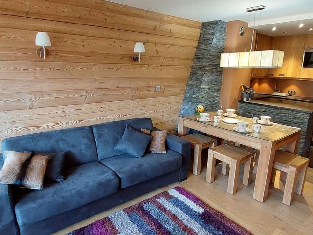 Charming Renovated Studio for 4 with Ski-In/Ski-Out Access in Morzine FR-1-759-42 - Avoriaz