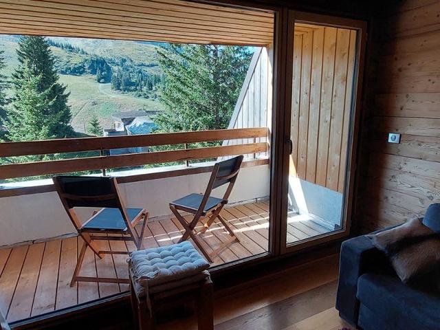 Charming Renovated Studio for 4 with Ski-In/Ski-Out Access in Morzine FR-1-759-42 - Avoriaz