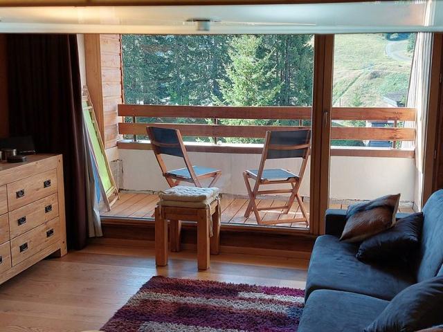 Charming Renovated Studio for 4 with Ski-In/Ski-Out Access in Morzine FR-1-759-42 - Avoriaz