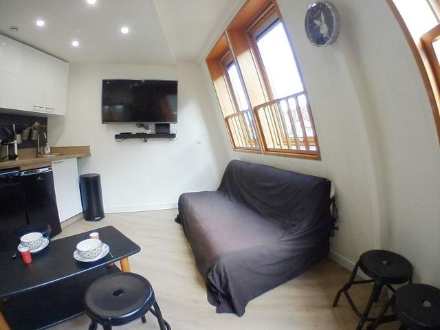 Charming Renovated Studio in Heart of Morzine for 3/4 People FR-1-759-44 - Avoriaz