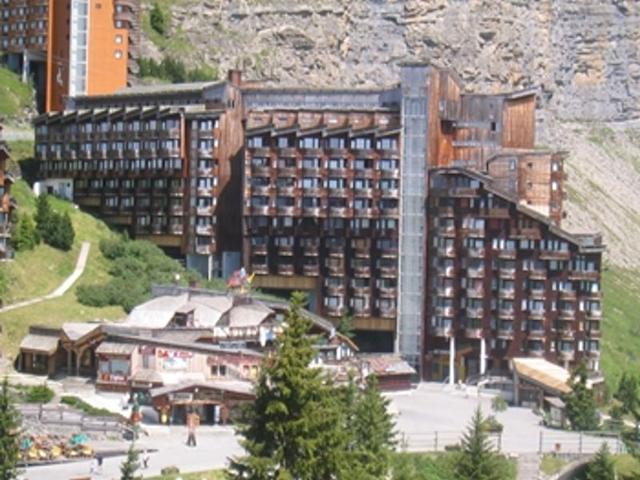 Modern apartment center Avoriaz, 2 bedrooms, balcony, ski-in/ski-out FR-1-759-22 - Avoriaz