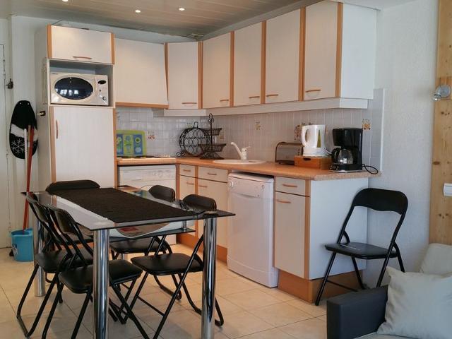 Modern apartment center Avoriaz, 2 bedrooms, balcony, ski-in/ski-out FR-1-759-22 - Avoriaz