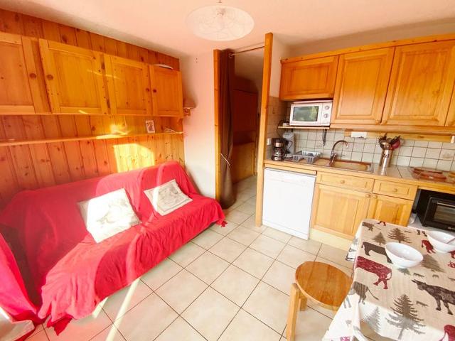Cozy Apartment Near Ski Lift in Morillon – Sleeps 6, Great Location! FR-1-412-88 - Morillon Village