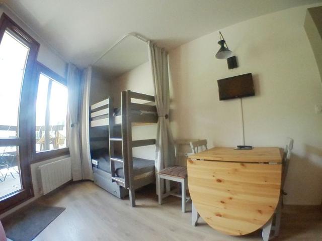 Renovated Studio for 4 - Ski-In/Ski-Out Access - Near Cable Car & Slopes in Morzine FR-1-759-51 - Avoriaz