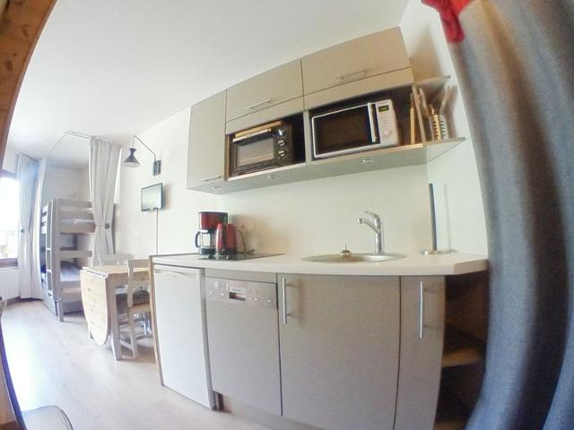 Renovated Studio for 4 - Ski-In/Ski-Out Access - Near Cable Car & Slopes in Morzine FR-1-759-51 - Avoriaz