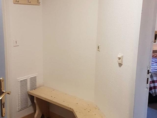 Stunning Apartment for 7, Ski-in/Ski-out, Sunny Balcony, Morzine FR-1-759-16 - Avoriaz