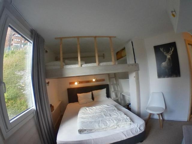 Stunning Apartment for 7, Ski-in/Ski-out, Sunny Balcony, Morzine FR-1-759-16 - Avoriaz