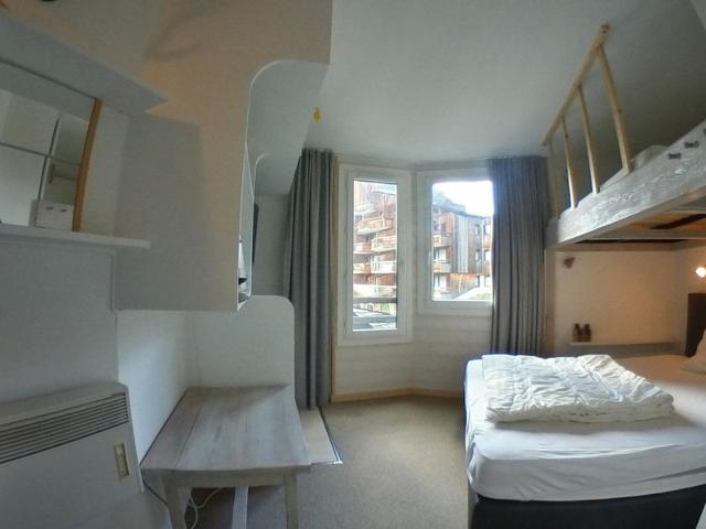 Stunning Apartment for 7, Ski-in/Ski-out, Sunny Balcony, Morzine FR-1-759-16 - Avoriaz