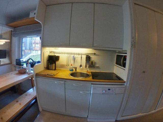 Stunning Apartment for 7, Ski-in/Ski-out, Sunny Balcony, Morzine FR-1-759-16 - Avoriaz