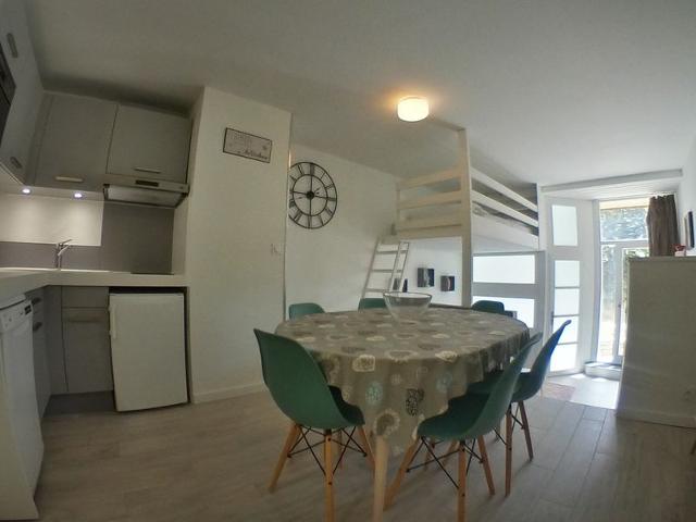 Beautiful Renovated Studio for 4 in Quiet Area, Ski-in/Ski-out Access FR-1-759-20 - Avoriaz