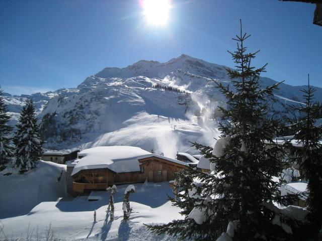 Beautiful Renovated Studio for 4 in Quiet Area, Ski-in/Ski-out Access FR-1-759-20 - Avoriaz