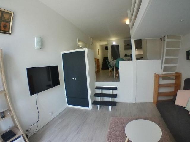 Beautiful Renovated Studio for 4 in Quiet Area, Ski-in/Ski-out Access FR-1-759-20 - Avoriaz