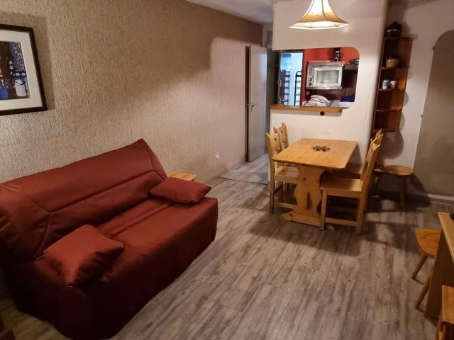 Apartment for 4 on Promenade des Ardoisières, Ski-in/Ski-out Access FR-1-759-10 - Avoriaz