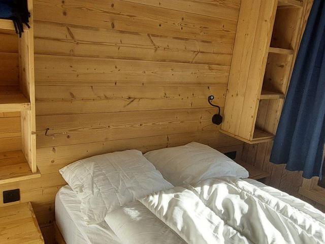 Apartment for 4 on Promenade des Ardoisières, Ski-in/Ski-out Access FR-1-759-10 - Avoriaz