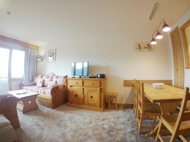 Modern apartment for 6 in Avoriaz with ski-in/ski-out access and WiFi FR-1-759-6 - Avoriaz