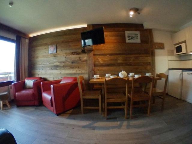 Charming 2BR Cabin for 6 with Wifi in Avoriaz, ski-in/ski-out FR-1-759-25 - Avoriaz