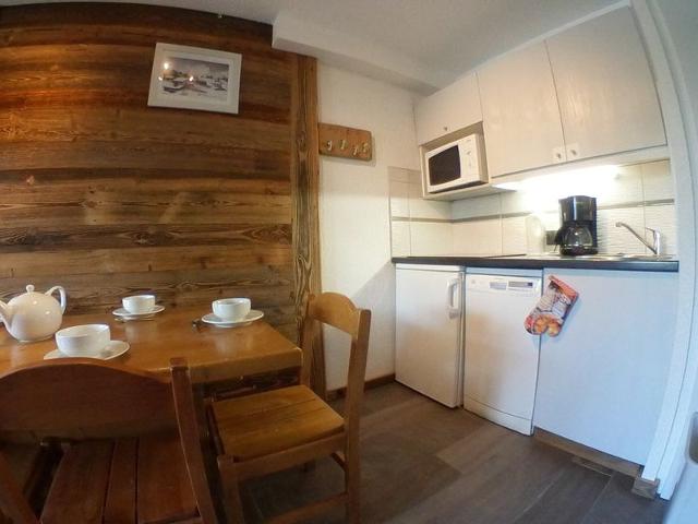 Charming 2BR Cabin for 6 with Wifi in Avoriaz, ski-in/ski-out FR-1-759-25 - Avoriaz