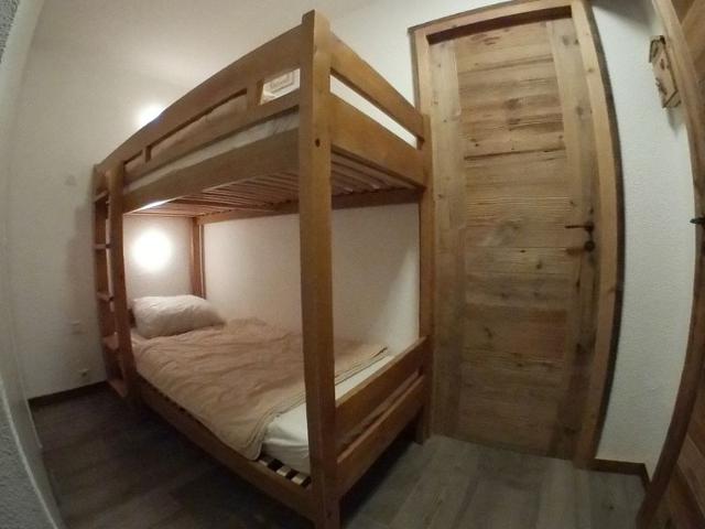 Charming 2BR Cabin for 6 with Wifi in Avoriaz, ski-in/ski-out FR-1-759-25 - Avoriaz