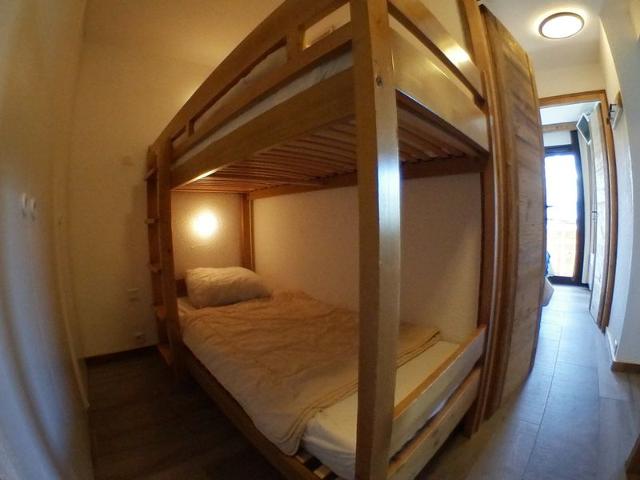 Charming 2BR Cabin for 6 with Wifi in Avoriaz, ski-in/ski-out FR-1-759-25 - Avoriaz