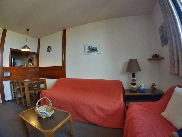 Cosy 2-Room Apartment for 4 with Balcony, Ski-in/Ski-out Access, Near Ski School and Shops FR-1-759-36 - Avoriaz