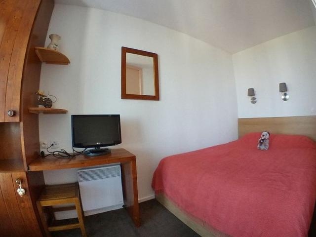 Cosy 2-Room Apartment for 4 with Balcony, Ski-in/Ski-out Access, Near Ski School and Shops FR-1-759-36 - Avoriaz