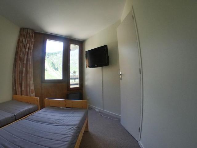 Apartment with balcony, ski-in/ski-out, 4 ppl, Hauts Forts FR-1-759-46 - Avoriaz