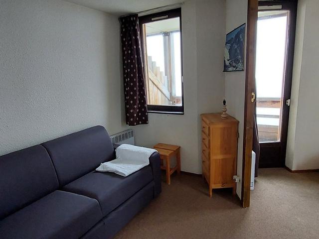 Central Apartment for 4, Ski-in/Ski-out, Balcony, Near Shops & ESF, Morzine FR-1-759-35 - Avoriaz