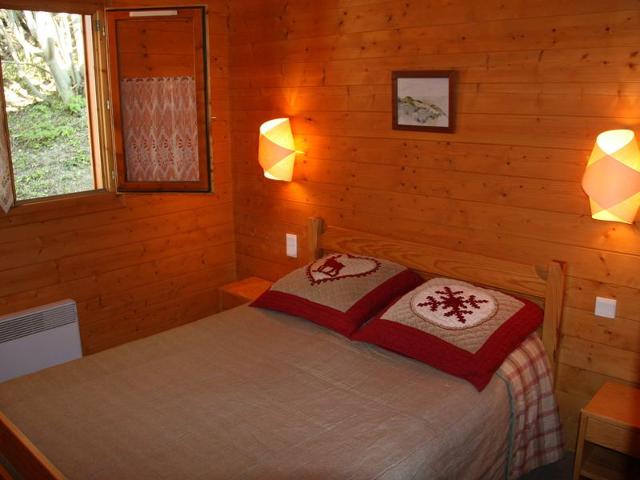 Chalet in Montalbert: 3 Bedrooms, Mezzanine, Fireplace, Equipped Kitchen, Parking FR-1-755-7 - Plagne Montalbert