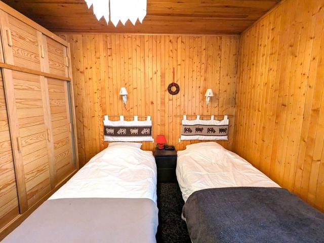 Charming 1BR Apartment in Village Center, Close to Ski Lifts and Amenities FR-1-459-215 - La Clusaz
